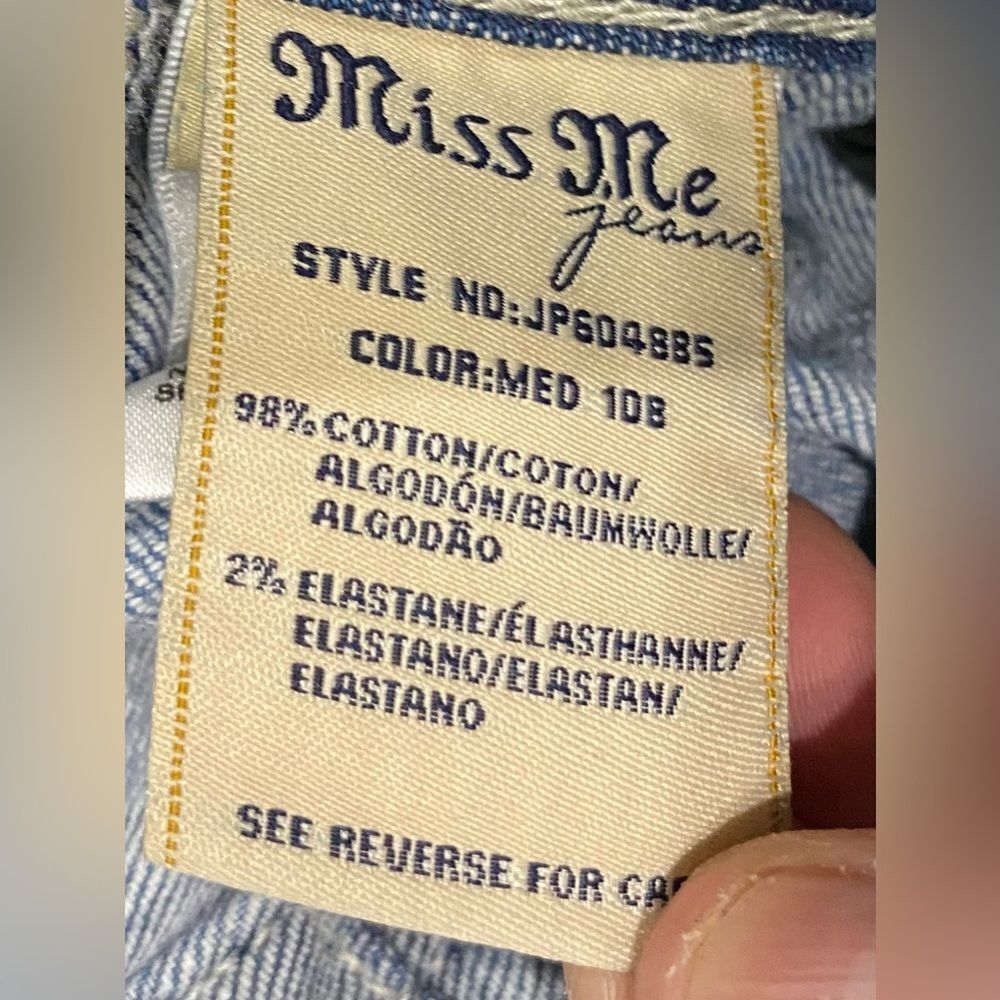 Miss Me 28x34 Bootcut Jeans Embellished back pockets Stretch Denim EUC - Picture 12 of 15